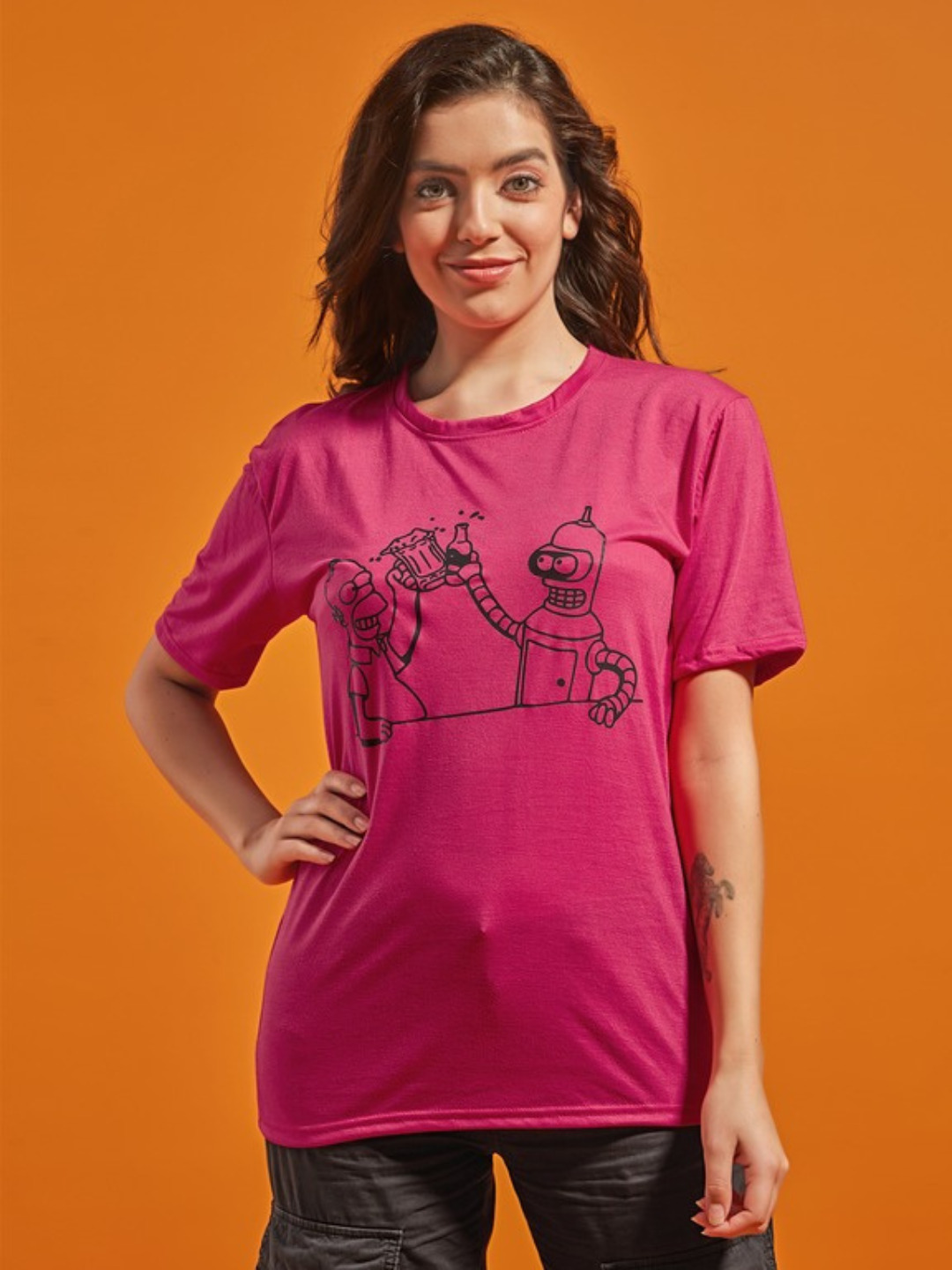 Women Lineing print pink color t-shirt in cotton fabric