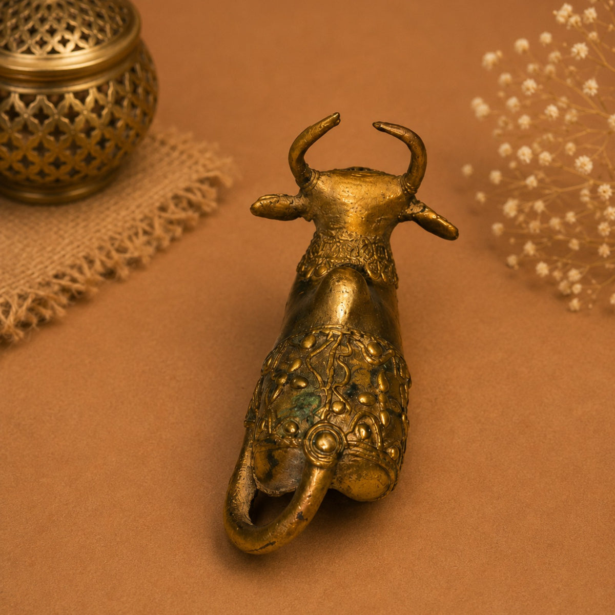 Sthula's Antique Brass Nandi Bull Statue – Traditional Decorative Showpiece