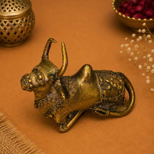 Sthula's Antique Brass Nandi Bull Statue – Traditional Decorative Showpiece