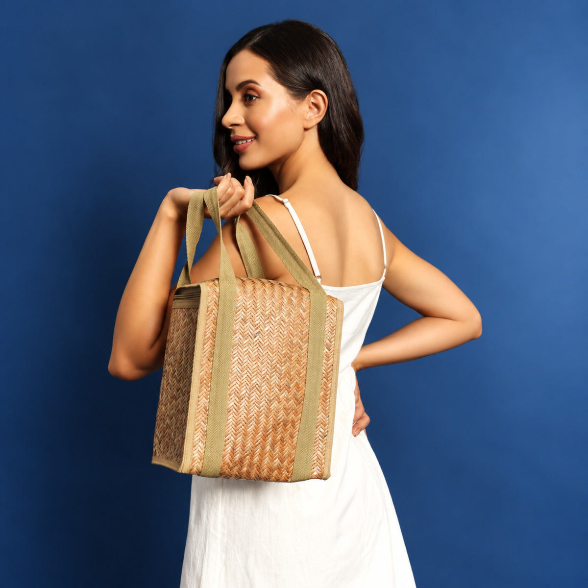 Sthula's Handcrafted Woven Lunch Bag – Natural Jute & Cane Insulated Lunch Tote