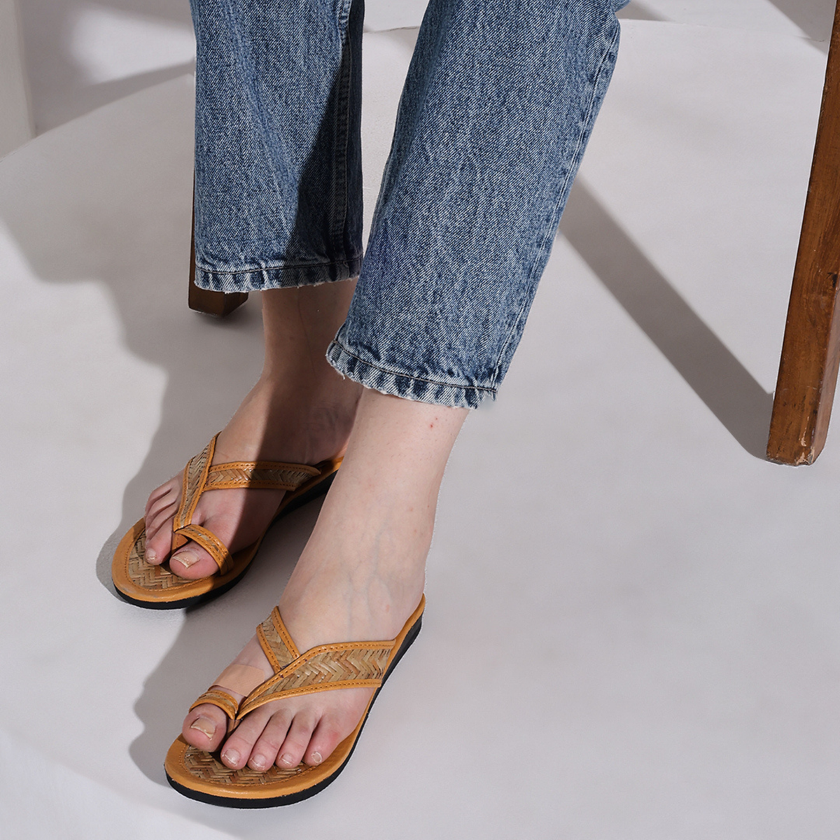 Sthula's Women’s Woven Toe Loop Flat Sandals – Tan