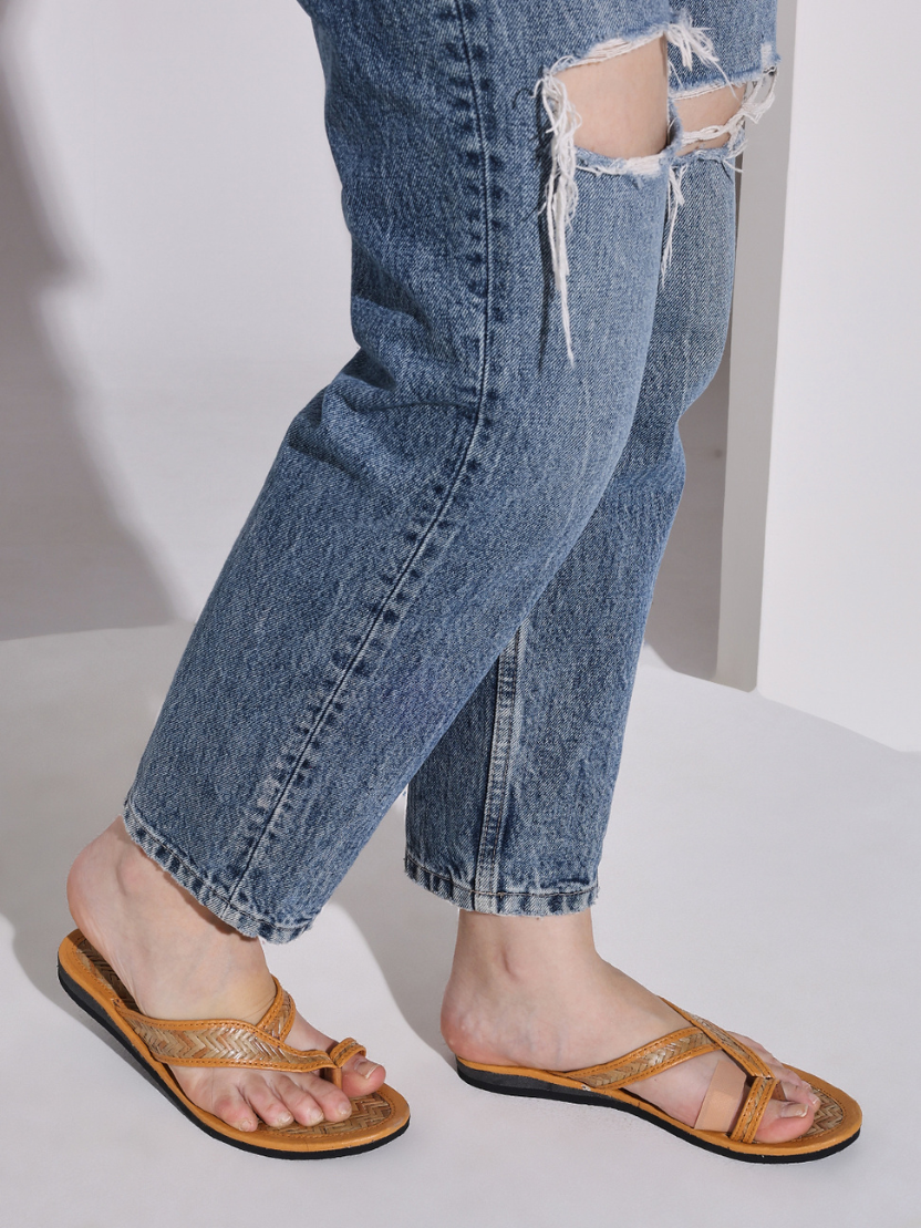 Sthula’s Handcrafted Bamboo Cross Strap Women’s Slippers – Natural