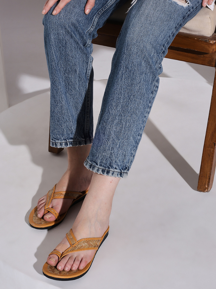Sthula’s Handcrafted Bamboo Cross Strap Women’s Slippers – Natural